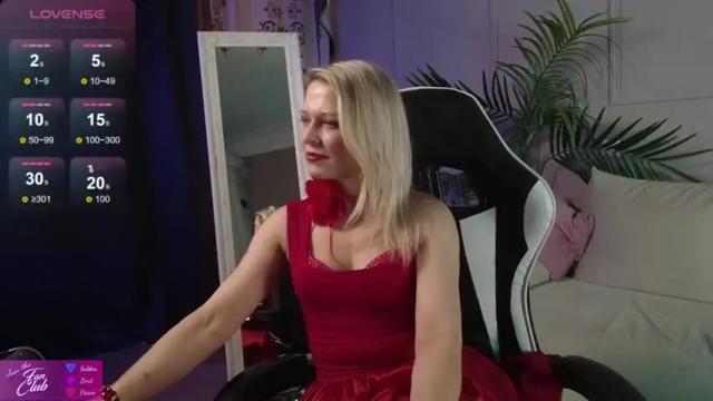 Image 4 of gloria_lovely Stream on Chaturbate on 13 months ago