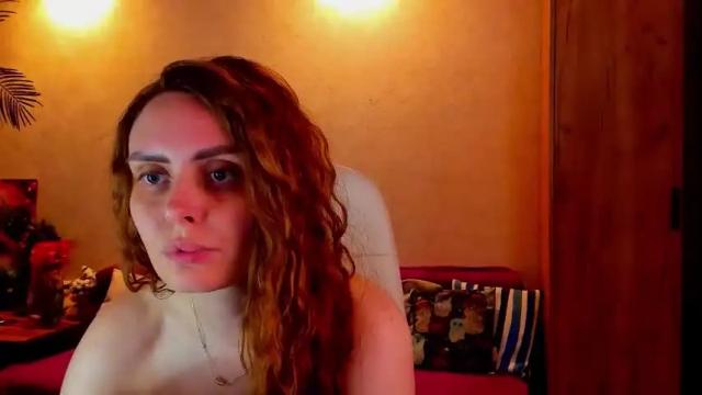 Image 3 of gloria_wood Stream on Chaturbate on 1 month ago