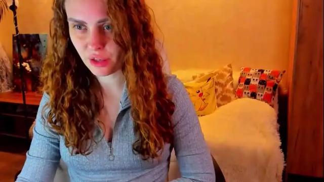 Image 4 of gloria_wood Stream on Chaturbate on 1 month ago