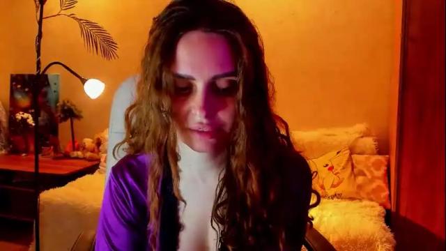 Image 12 of gloria_wood Stream on Chaturbate on 1 month ago