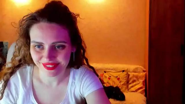 Image 3 of gloria_wood Stream on Chaturbate on 1 month ago