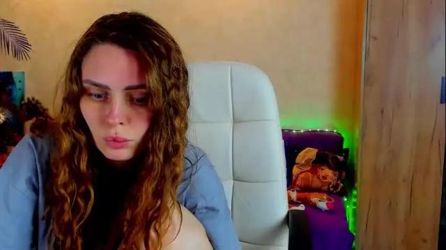 Image 11 of gloria_wood Stream on Chaturbate on 1 month ago