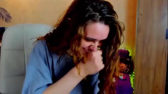 Image 6 of gloria_wood Stream on Chaturbate on 1 month ago