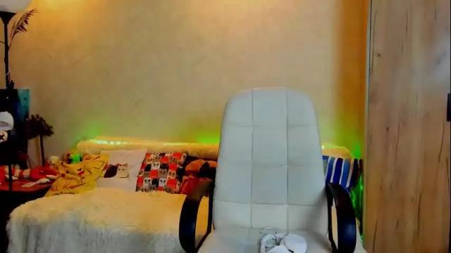 Image 2 of gloria_wood Stream on Chaturbate on 15 days ago