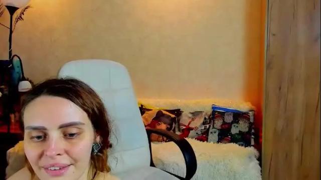 Image 10 of gloria_wood Stream on Chaturbate on 11 days ago