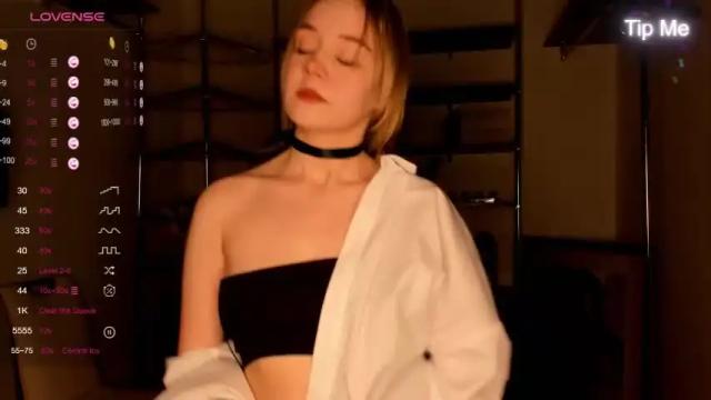 Image 4 of gloriawilkerson Stream on Chaturbate on 16 months ago