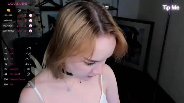 Image 4 of gloriawilkerson Stream on Chaturbate on 16 months ago