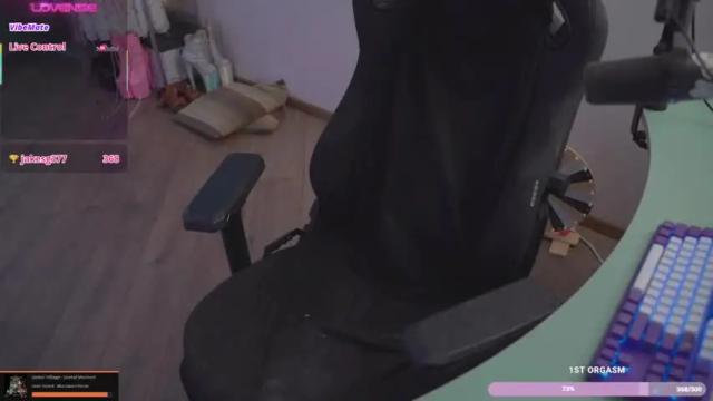 Image 6 of glorikitty Stream on Chaturbate on 1 month ago