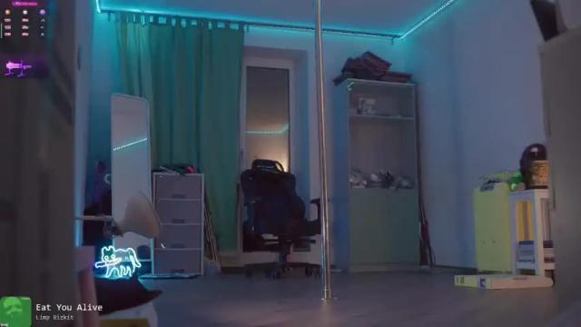 Image 12 of glorikitty Stream on Chaturbate on 1 month ago