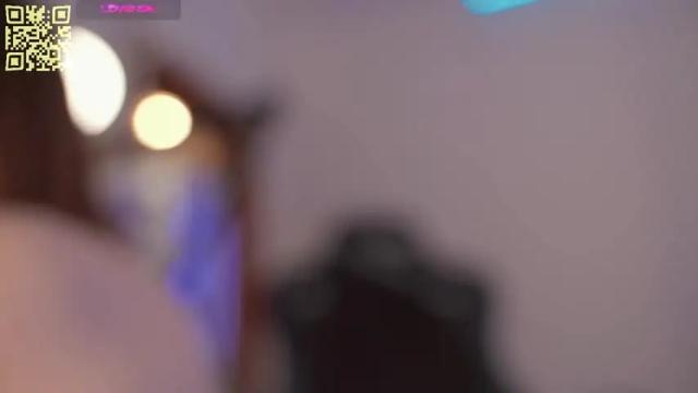 Image 7 of glorikitty Stream on Chaturbate on 16 days ago