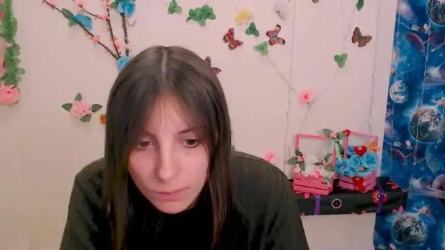 Image 3 of glorious_angel_ Stream on Chaturbate on 16 months ago