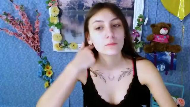 Image 3 of glorious_angel_ Stream on Chaturbate on 16 months ago