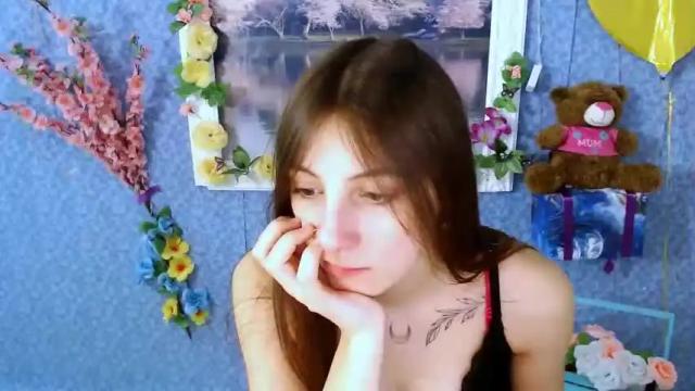 Image 4 of glorious_angel_ Stream on Chaturbate on 16 months ago