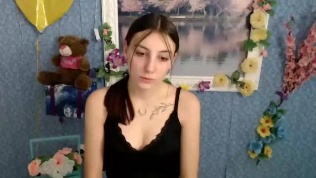 Image 4 of glorious_angel_ Stream on Chaturbate on 15 months ago