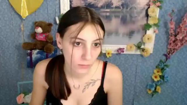 Image 7 of glorious_angel_ Stream on Chaturbate on 15 months ago