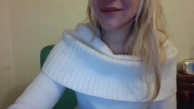 Image 12 of gloss___ Stream on Chaturbate on 16 months ago