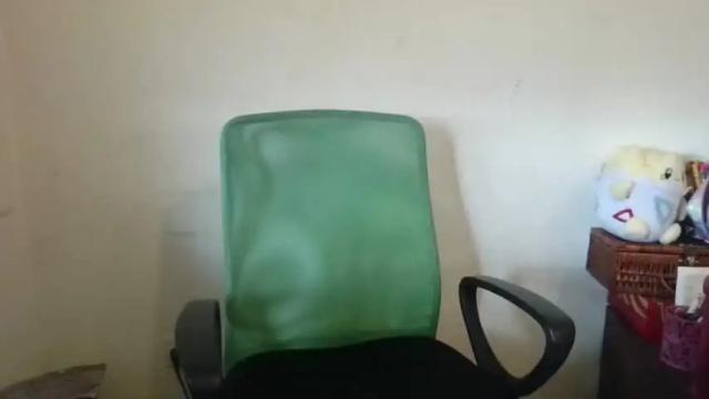 Image 2 of gloss___ Stream on Chaturbate on 15 months ago