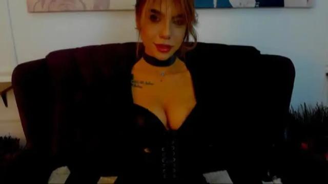Image 7 of goddes_freya Stream on Chaturbate on 13 months ago