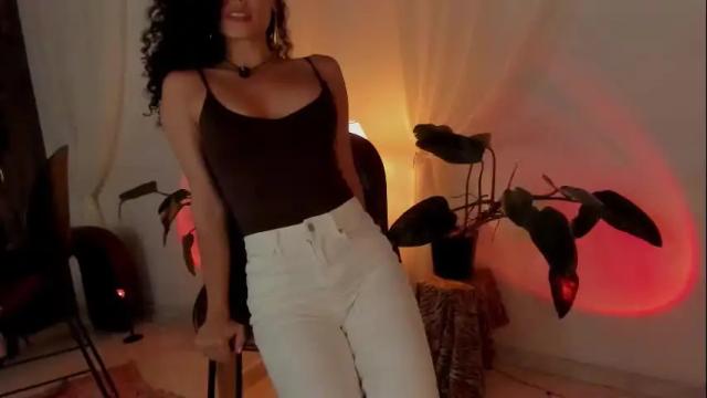 Image 6 of goddes_helena Stream on Chaturbate on 3 months ago