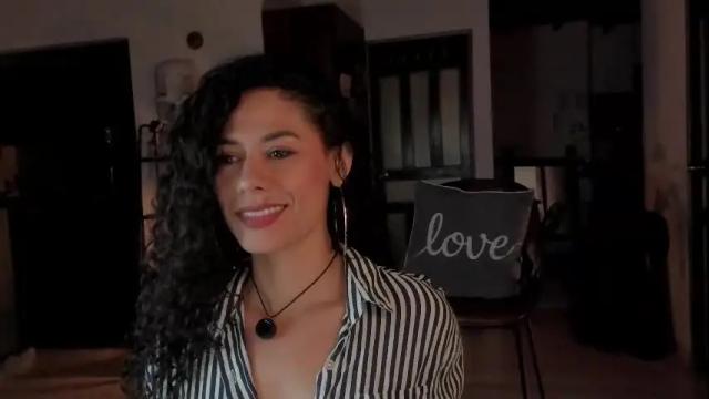 Image 3 of goddes_helena Stream on Chaturbate on 2 months ago