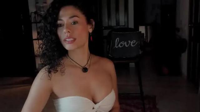 Image 4 of goddes_helena Stream on Chaturbate on 2 months ago