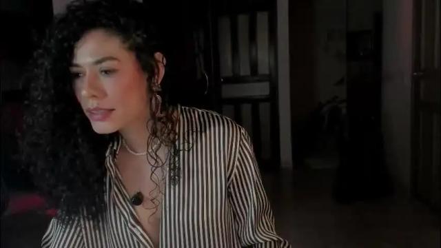 Image 2 of goddes_helena Stream on Chaturbate on 1 month ago