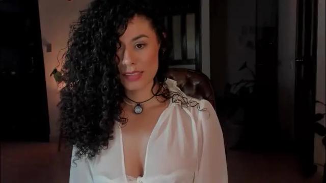 Image 7 of goddes_helena Stream on Chaturbate on 25 days ago