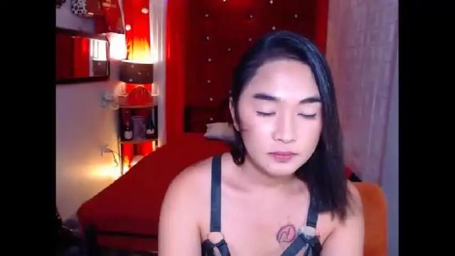 Image 8 of goddesdiane8inch Stream on Chaturbate on 20 months ago