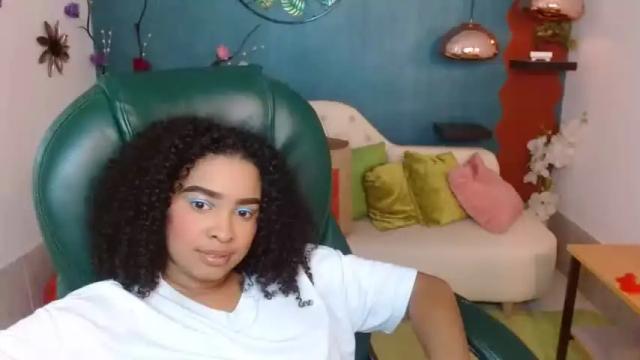 Image 3 of goddess__athenaa Stream on Chaturbate on 17 months ago