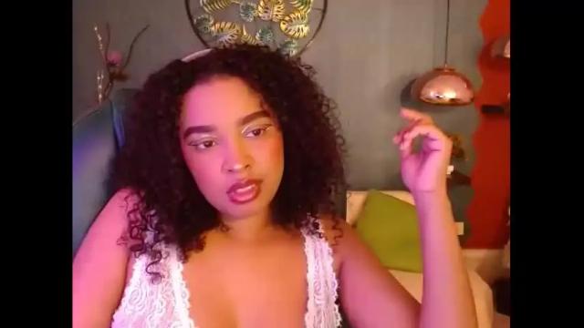 Image 12 of goddess__athenaa Stream on Chaturbate on 16 months ago