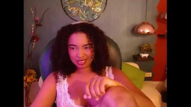 Image 8 of goddess__athenaa Stream on Chaturbate on 16 months ago