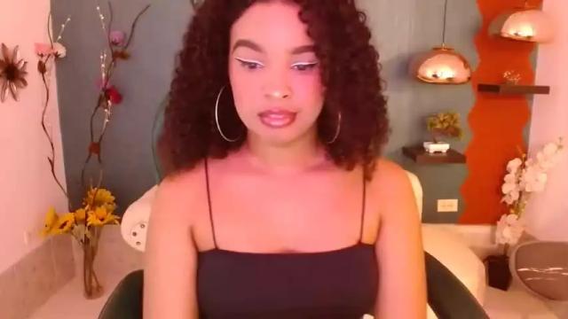Image 3 of goddess__athenaa Stream on Chaturbate on 16 months ago