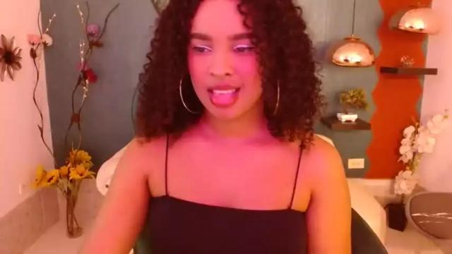 Image 4 of goddess__athenaa Stream on Chaturbate on 16 months ago