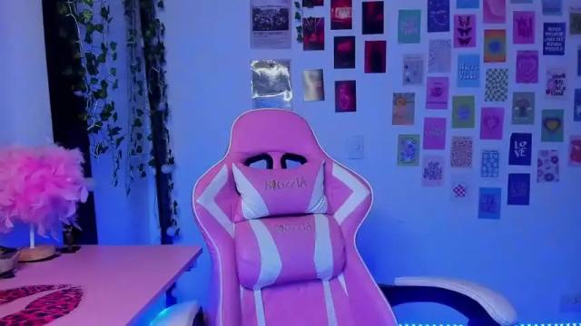 Image 2 of goddess__medusa Stream on Chaturbate on 17 months ago
