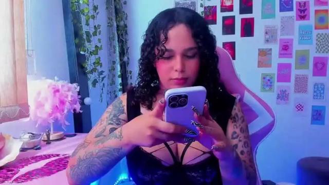 Image 3 of goddess__medusa Stream on Chaturbate on 16 months ago
