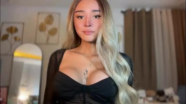 Image 2 of goddess_alexa1 Stream on Chaturbate on 3 days ago
