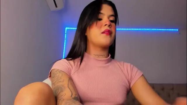 Image 7 of goddess_ariluz Stream on Chaturbate on 1 month ago