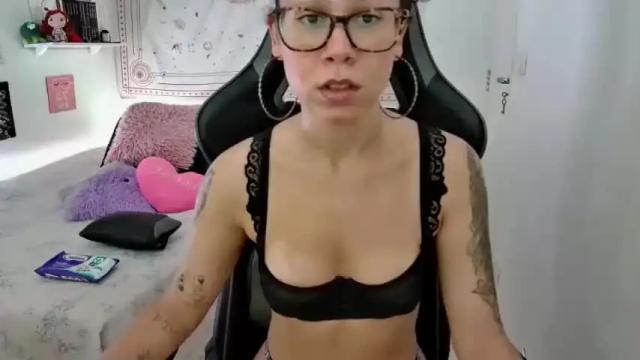 Image 3 of goddess_artemis_ Stream on Chaturbate on 14 months ago
