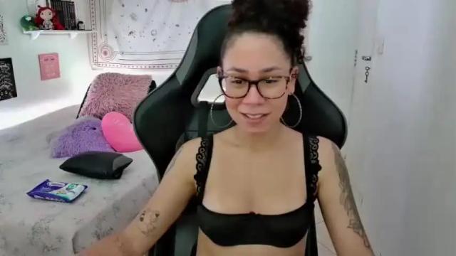 Image 7 of goddess_artemis_ Stream on Chaturbate on 14 months ago