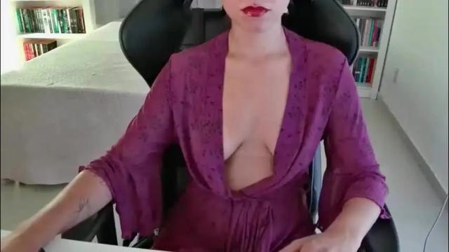 Image 2 of goddess_artemis_ Stream on Chaturbate on 2 months ago