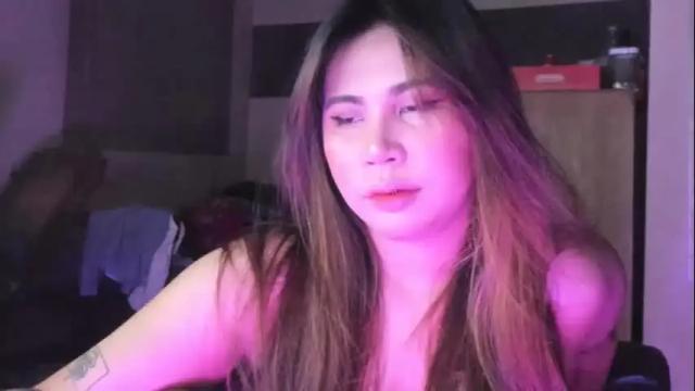 Image 3 of goddess_chantal Stream on Chaturbate on 28 months ago