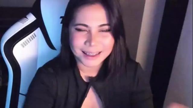 Image 4 of goddess_chantal Stream on Chaturbate on 9 months ago