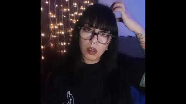 Image 7 of goddess_dina Stream on Chaturbate on 14 days ago