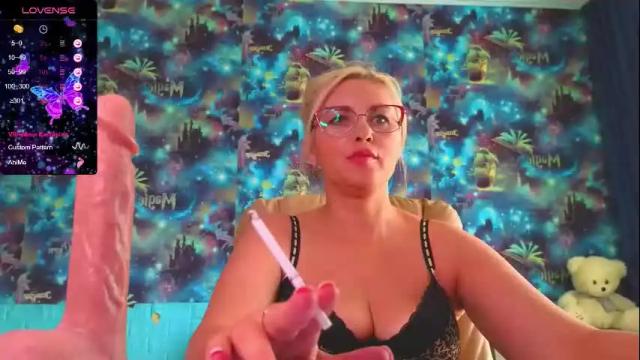 Image 10 of goddess_isabella11 Stream on Chaturbate on 14 days ago