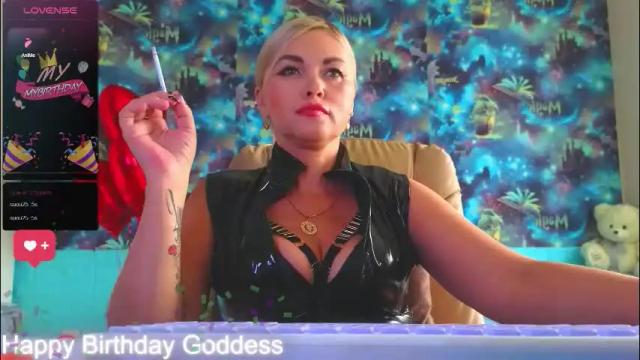 Image 4 of goddess_isabella11 Stream on Chaturbate on 1 month ago
