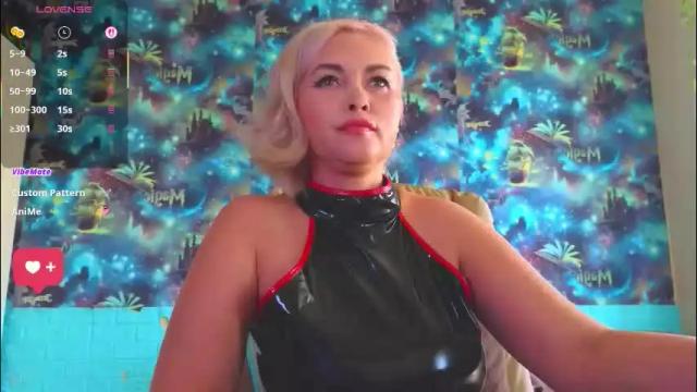 Image 3 of goddess_isabella11 Stream on Chaturbate on 1 month ago