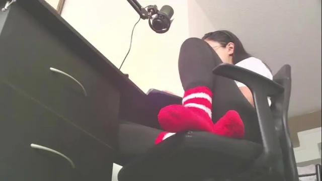 Image 3 of goddess_karla Stream on Chaturbate on 3 months ago