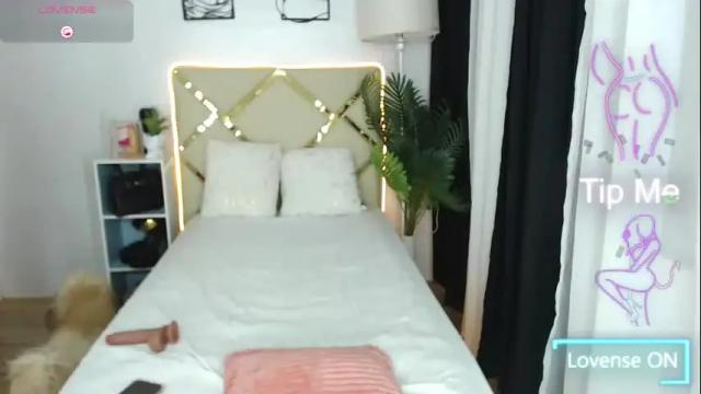 Thumbnail 1, goddess_lykafox's Stream at Chaturbate, 3 months ago