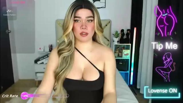Image 3 of goddess_lykafox Stream on Chaturbate on 2 months ago