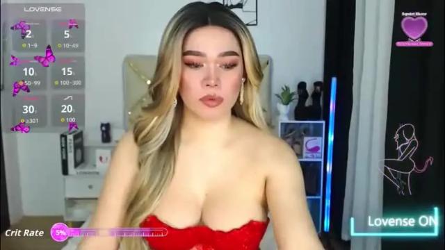 Image 2 of goddess_lykafox Stream on Chaturbate on 1 month ago
